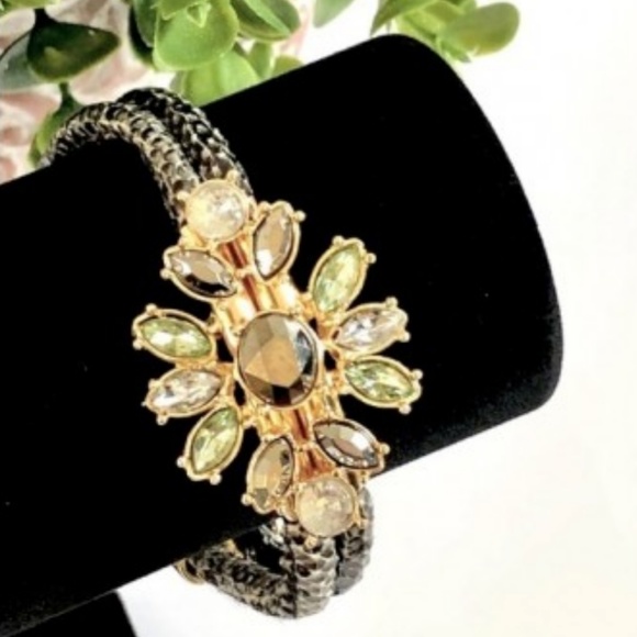 Banana Republic CRYSTAL FLOWER ROPE BRACELET -NWT